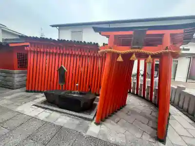 神明社の{uncategorized: "未分類", other: "その他", undefined: "問題あり", building: "その他建物", grave: "お墓", sacred_gate: "鳥居", guardian: "狛犬", statue: "像", buddha: "仏像", history: "歴史", nature: "自然", garden: "庭園", animal: "動物", pagoda: "塔", temizu: "手水舎", mountain_gate: "山門・神門", sanctuary: "本殿・本堂", subordinate: "末社・摂社", art: "芸術", scenery: "景色", jizo: "地蔵", ema: "絵馬", goshuin: "御朱印", omikuji: "おみくじ", items: "授与品その他", amulet: "お守り", goshuincho: "御朱印帳", eats: "食事", festival: "お祭り", votive_dance: "神楽", shichigosan: "七五三参", wedding: "結婚式", experience: "体験その他", initially: "初詣", around: "周辺", anti_infection: "感染症対策"}