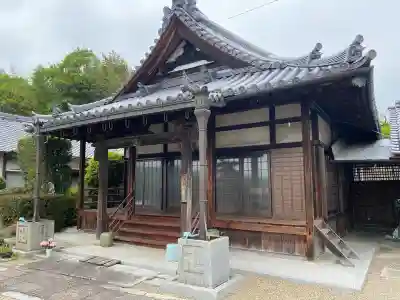 地蔵寺の{uncategorized: "未分類", other: "その他", undefined: "問題あり", building: "その他建物", grave: "お墓", sacred_gate: "鳥居", guardian: "狛犬", statue: "像", buddha: "仏像", history: "歴史", nature: "自然", garden: "庭園", animal: "動物", pagoda: "塔", temizu: "手水舎", mountain_gate: "山門・神門", sanctuary: "本殿・本堂", subordinate: "末社・摂社", art: "芸術", scenery: "景色", jizo: "地蔵", ema: "絵馬", goshuin: "御朱印", omikuji: "おみくじ", items: "授与品その他", amulet: "お守り", goshuincho: "御朱印帳", eats: "食事", festival: "お祭り", votive_dance: "神楽", shichigosan: "七五三参", wedding: "結婚式", experience: "体験その他", initially: "初詣", around: "周辺", anti_infection: "感染症対策"}