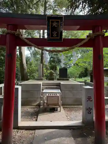 諏訪神社の{uncategorized: "未分類", other: "その他", undefined: "問題あり", building: "その他建物", grave: "お墓", sacred_gate: "鳥居", guardian: "狛犬", statue: "像", buddha: "仏像", history: "歴史", nature: "自然", garden: "庭園", animal: "動物", pagoda: "塔", temizu: "手水舎", mountain_gate: "山門・神門", sanctuary: "本殿・本堂", subordinate: "末社・摂社", art: "芸術", scenery: "景色", jizo: "地蔵", ema: "絵馬", goshuin: "御朱印", omikuji: "おみくじ", items: "授与品その他", amulet: "お守り", goshuincho: "御朱印帳", eats: "食事", festival: "お祭り", votive_dance: "神楽", shichigosan: "七五三参", wedding: "結婚式", experience: "体験その他", initially: "初詣", around: "周辺", anti_infection: "感染症対策"}