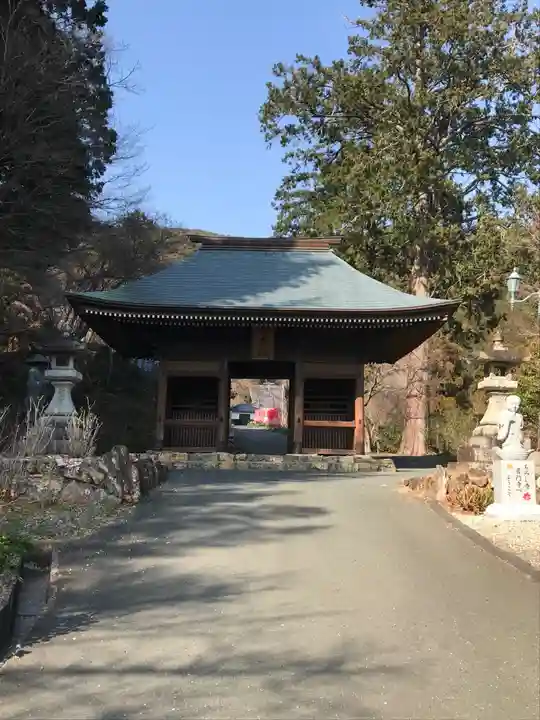 普門寺(切り絵御朱印発祥の寺)の山門・神門