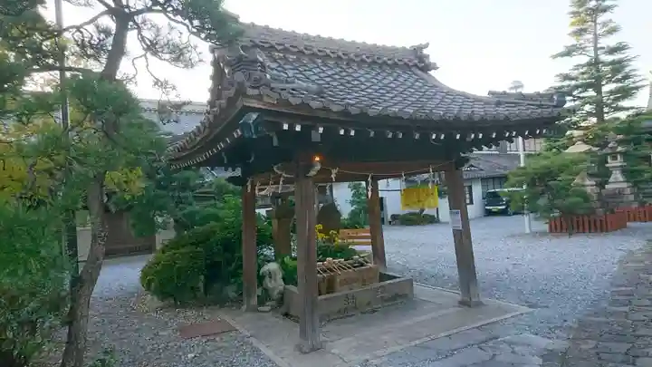 大垣八幡神社の手水舎