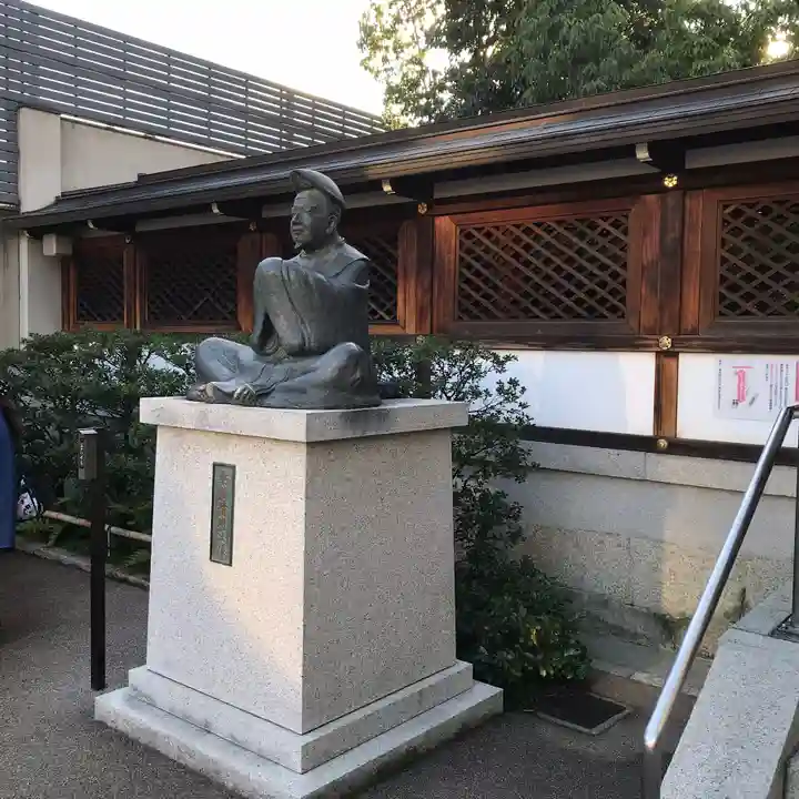 晴明神社の像
