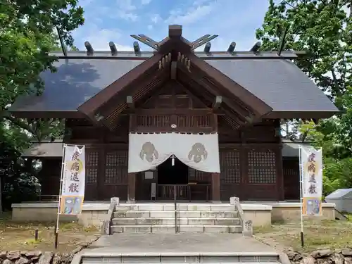 東川神社の本殿