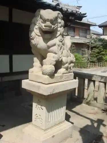 神明神社の狛犬