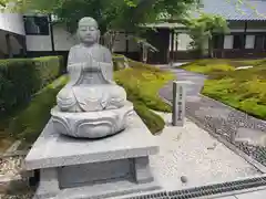 御誕生寺（猫寺）(福井県)