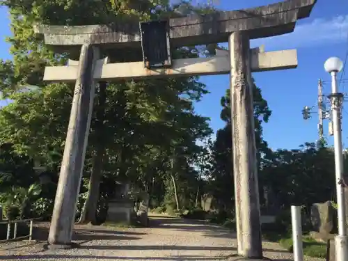 小田井縣神社の鳥居