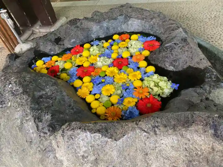 月寒神社の手水舎