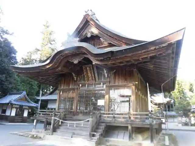 馬見岡綿向神社の本殿・本堂
