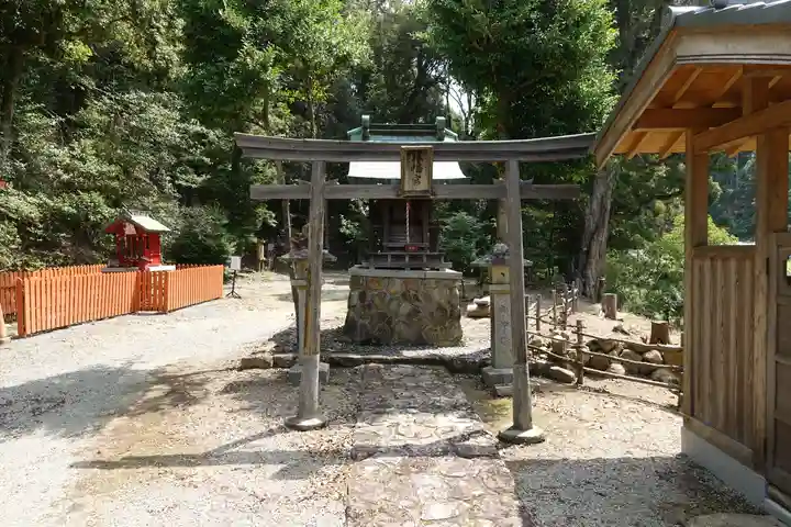 満願寺の末社・摂社