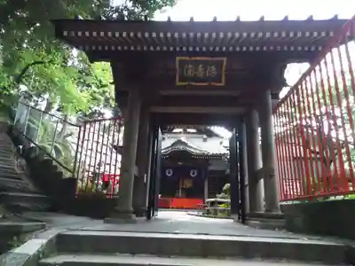 徳寿院の山門・神門