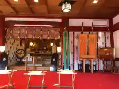 人見神社の本殿