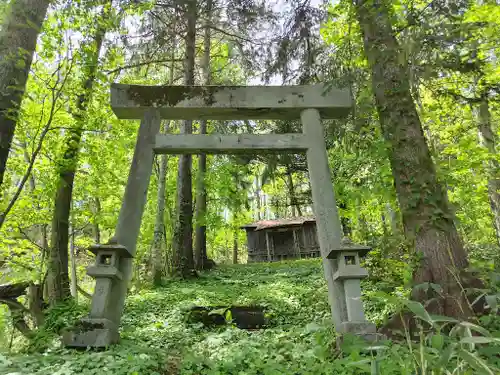 忠和神社の鳥居