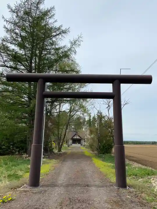 上更別神社の鳥居