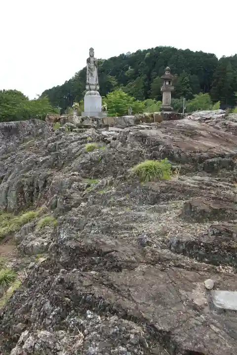 箕輪山満行院霊巖寺(埼玉県)