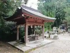 大和神社の手水