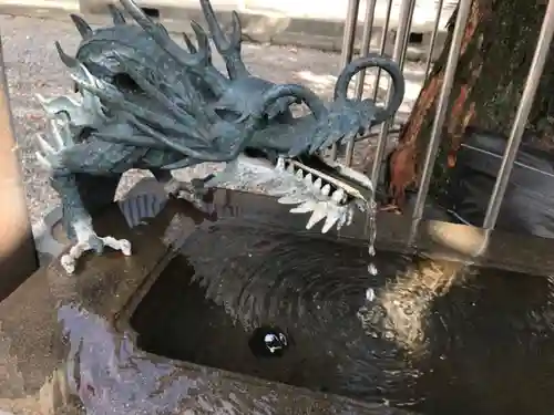 諏訪神社の手水舎