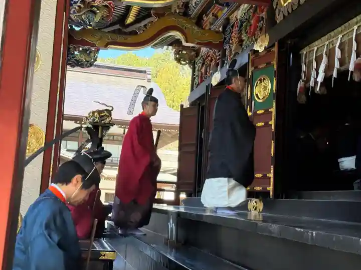 三峯神社の{uncategorized: "未分類", other: "その他", undefined: "問題あり", building: "その他建物", grave: "お墓", sacred_gate: "鳥居", guardian: "狛犬", statue: "像", buddha: "仏像", history: "歴史", nature: "自然", garden: "庭園", animal: "動物", pagoda: "塔", temizu: "手水舎", mountain_gate: "山門・神門", sanctuary: "本殿・本堂", subordinate: "末社・摂社", art: "芸術", scenery: "景色", jizo: "地蔵", ema: "絵馬", goshuin: "御朱印", omikuji: "おみくじ", items: "授与品その他", amulet: "お守り", goshuincho: "御朱印帳", eats: "食事", festival: "お祭り", votive_dance: "神楽", shichigosan: "七五三参", wedding: "結婚式", experience: "体験その他", initially: "初詣", around: "周辺", anti_infection: "感染症対策"}