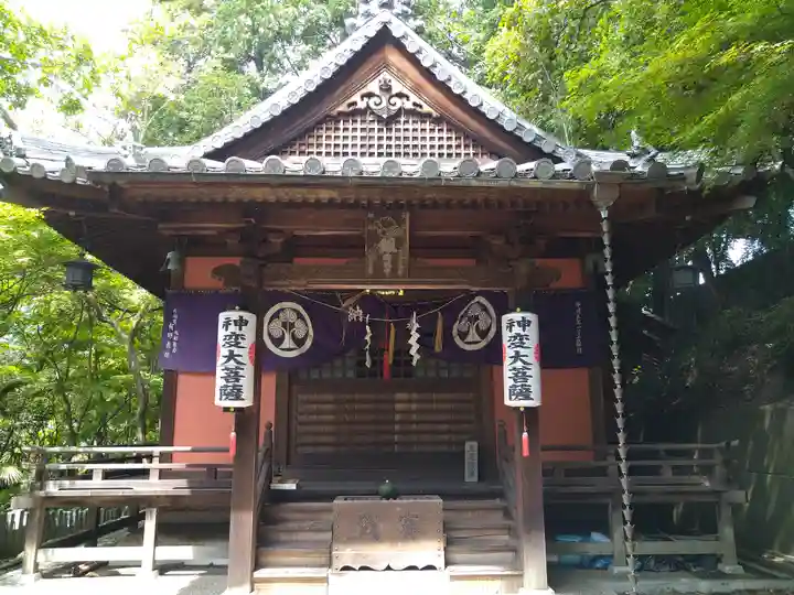 五流尊瀧院の末社・摂社