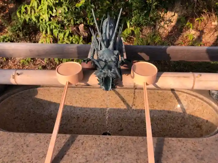 神吉八幡神社の手水舎