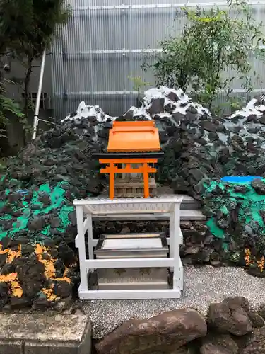 京濱伏見稲荷神社の末社