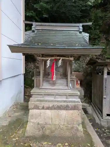 公智神社の{uncategorized: "未分類", other: "その他", undefined: "問題あり", building: "その他建物", grave: "お墓", sacred_gate: "鳥居", guardian: "狛犬", statue: "像", buddha: "仏像", history: "歴史", nature: "自然", garden: "庭園", animal: "動物", pagoda: "塔", temizu: "手水舎", mountain_gate: "山門・神門", sanctuary: "本殿・本堂", subordinate: "末社・摂社", art: "芸術", scenery: "景色", jizo: "地蔵", ema: "絵馬", goshuin: "御朱印", omikuji: "おみくじ", items: "授与品その他", amulet: "お守り", goshuincho: "御朱印帳", eats: "食事", festival: "お祭り", votive_dance: "神楽", shichigosan: "七五三参", wedding: "結婚式", experience: "体験その他", initially: "初詣", around: "周辺", anti_infection: "感染症対策"}