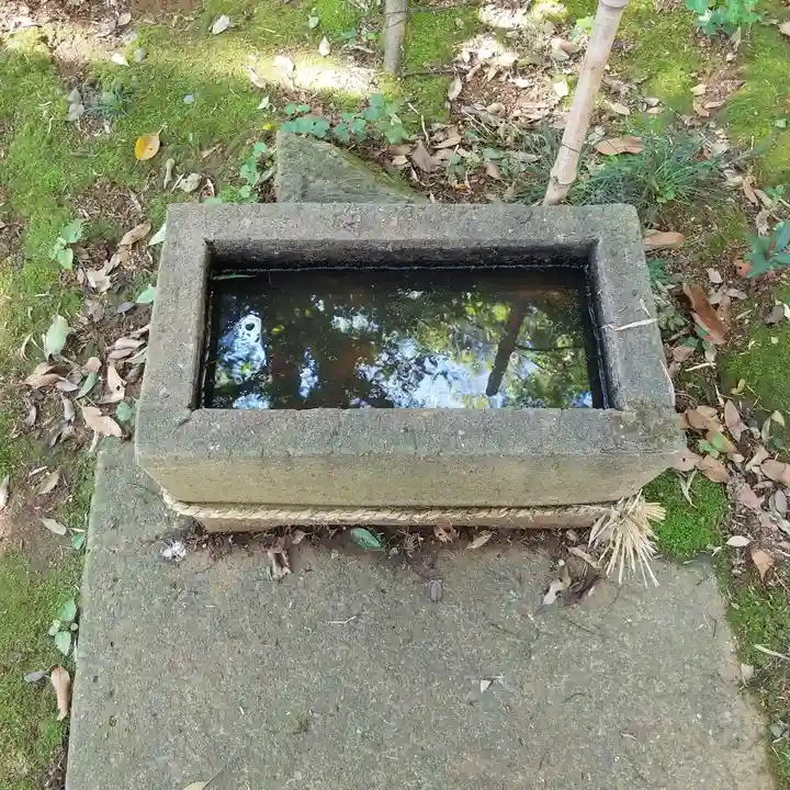 稲荷神社の手水舎