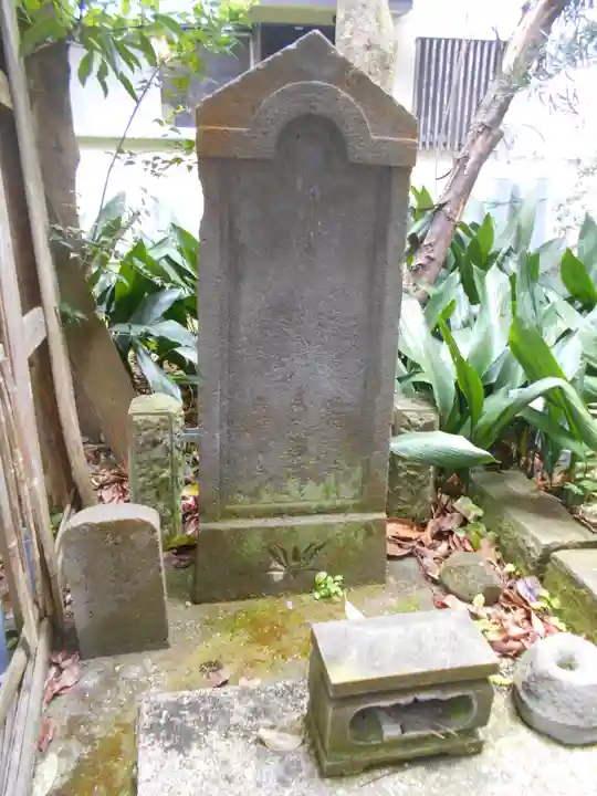 極楽寺(霊鷲山感應院極楽律寺)のお墓