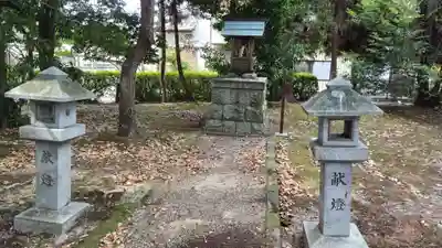 由乃伎神社の末社・摂社