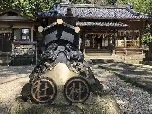 男女神社の本殿