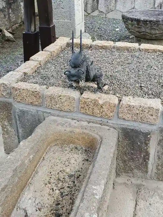 願通寺の手水舎