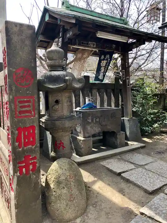 於咲稲荷神社・波除(浪除)稲荷神社の手水舎