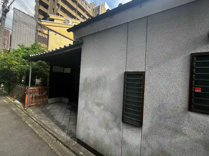 浄真寺の{uncategorized: "未分類", other: "その他", undefined: "問題あり", building: "その他建物", grave: "お墓", sacred_gate: "鳥居", guardian: "狛犬", statue: "像", buddha: "仏像", history: "歴史", nature: "自然", garden: "庭園", animal: "動物", pagoda: "塔", temizu: "手水舎", mountain_gate: "山門・神門", sanctuary: "本殿・本堂", subordinate: "末社・摂社", art: "芸術", scenery: "景色", jizo: "地蔵", ema: "絵馬", goshuin: "御朱印", omikuji: "おみくじ", items: "授与品その他", amulet: "お守り", goshuincho: "御朱印帳", eats: "食事", festival: "お祭り", votive_dance: "神楽", shichigosan: "七五三参", wedding: "結婚式", experience: "体験その他", initially: "初詣", around: "周辺", anti_infection: "感染症対策"}