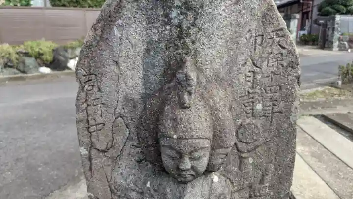 八王子社の仏像