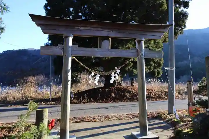 御札神社の鳥居