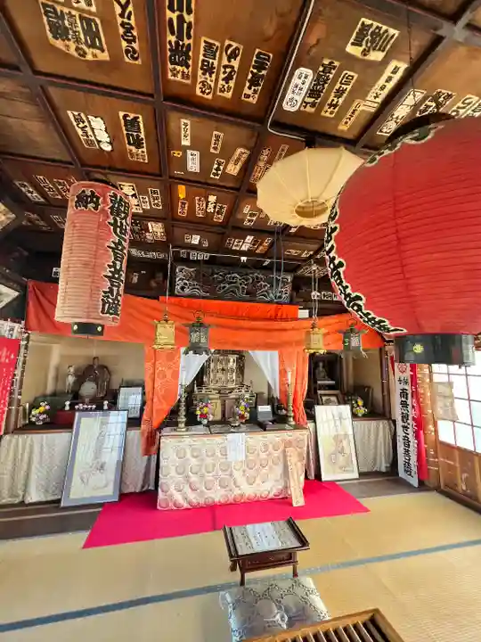 観音寺の本殿・本堂