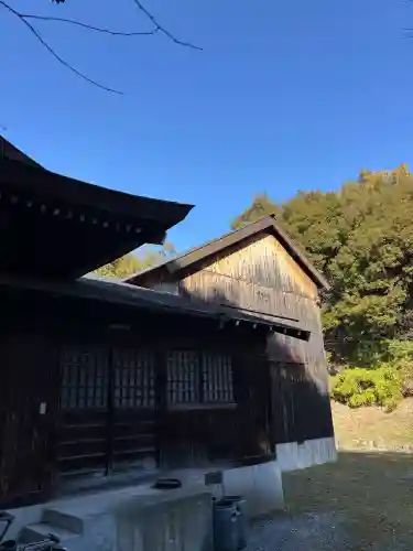 赤尾渋垂郡辺神社の{uncategorized: "未分類", other: "その他", undefined: "問題あり", building: "その他建物", grave: "お墓", sacred_gate: "鳥居", guardian: "狛犬", statue: "像", buddha: "仏像", history: "歴史", nature: "自然", garden: "庭園", animal: "動物", pagoda: "塔", temizu: "手水舎", mountain_gate: "山門・神門", sanctuary: "本殿・本堂", subordinate: "末社・摂社", art: "芸術", scenery: "景色", jizo: "地蔵", ema: "絵馬", goshuin: "御朱印", omikuji: "おみくじ", items: "授与品その他", amulet: "お守り", goshuincho: "御朱印帳", eats: "食事", festival: "お祭り", votive_dance: "神楽", shichigosan: "七五三参", wedding: "結婚式", experience: "体験その他", initially: "初詣", around: "周辺", anti_infection: "感染症対策"}