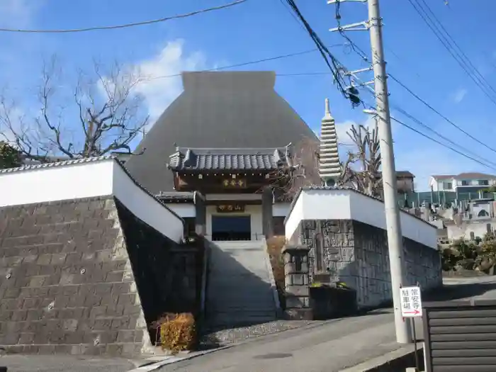 常安寺の山門