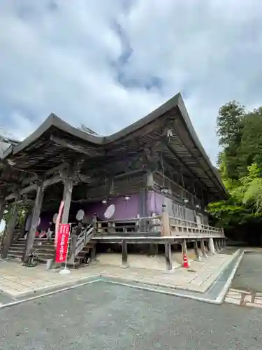 成相寺の本殿・本堂