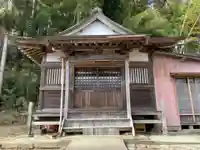 山居薬師堂の本殿・本堂