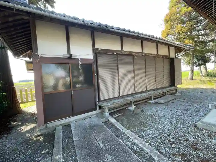 八幡神社の{uncategorized: "未分類", other: "その他", undefined: "問題あり", building: "その他建物", grave: "お墓", sacred_gate: "鳥居", guardian: "狛犬", statue: "像", buddha: "仏像", history: "歴史", nature: "自然", garden: "庭園", animal: "動物", pagoda: "塔", temizu: "手水舎", mountain_gate: "山門・神門", sanctuary: "本殿・本堂", subordinate: "末社・摂社", art: "芸術", scenery: "景色", jizo: "地蔵", ema: "絵馬", goshuin: "御朱印", omikuji: "おみくじ", items: "授与品その他", amulet: "お守り", goshuincho: "御朱印帳", eats: "食事", festival: "お祭り", votive_dance: "神楽", shichigosan: "七五三参", wedding: "結婚式", experience: "体験その他", initially: "初詣", around: "周辺", anti_infection: "感染症対策"}