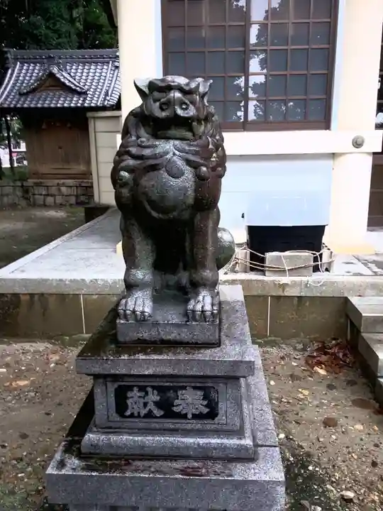 八田神明社の狛犬