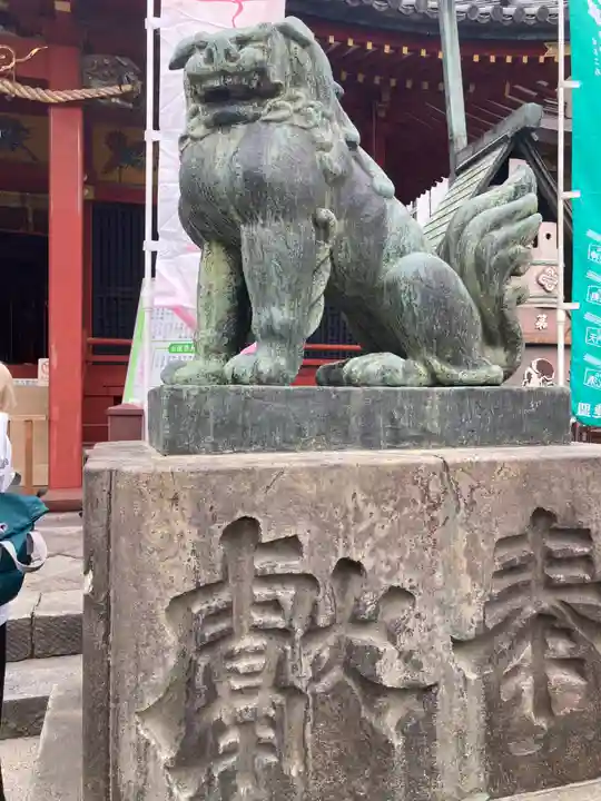 浅草神社の狛犬