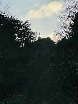 秩父札所三十二番　法性寺の{uncategorized: "未分類", other: "その他", undefined: "問題あり", building: "その他建物", grave: "お墓", sacred_gate: "鳥居", guardian: "狛犬", statue: "像", buddha: "仏像", history: "歴史", nature: "自然", garden: "庭園", animal: "動物", pagoda: "塔", temizu: "手水舎", mountain_gate: "山門・神門", sanctuary: "本殿・本堂", subordinate: "末社・摂社", art: "芸術", scenery: "景色", jizo: "地蔵", ema: "絵馬", goshuin: "御朱印", omikuji: "おみくじ", items: "授与品その他", amulet: "お守り", goshuincho: "御朱印帳", eats: "食事", festival: "お祭り", votive_dance: "神楽", shichigosan: "七五三参", wedding: "結婚式", experience: "体験その他", initially: "初詣", around: "周辺", anti_infection: "感染症対策"}