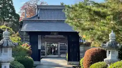 勝伝寺の山門・神門