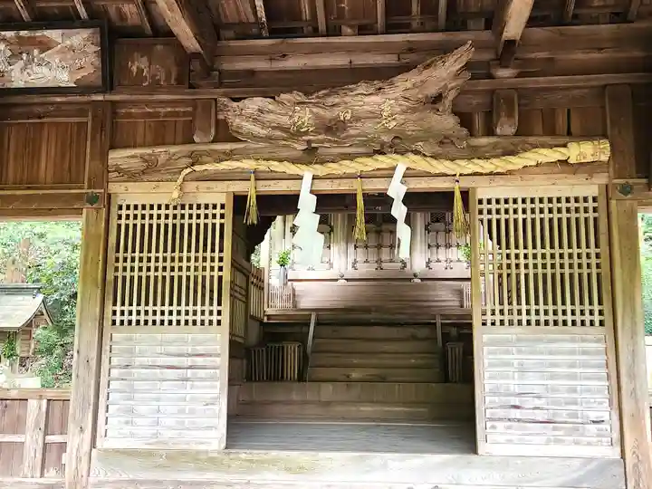 春日神社の本殿・本堂