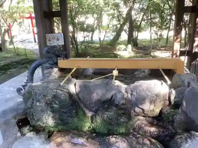 市原稲荷神社の手水舎