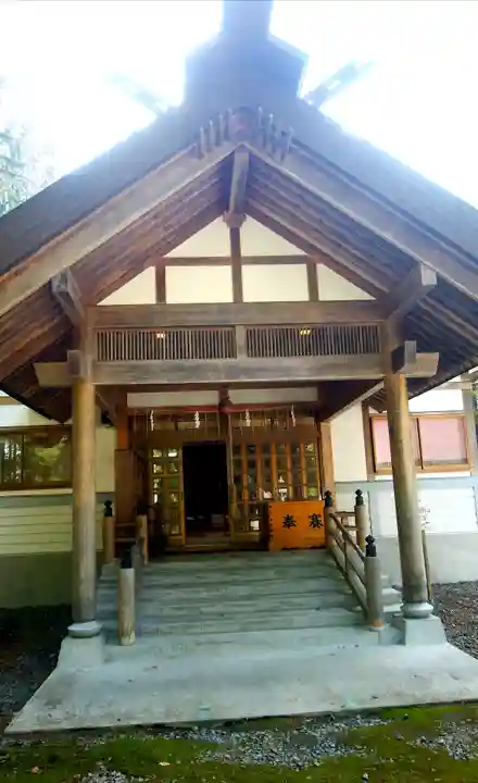 京極八幡神社の本殿・本堂