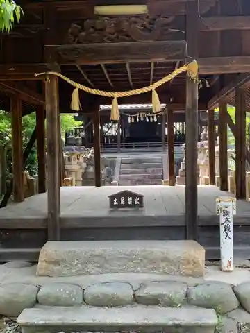 室原神社(萩原町串作)の本殿・本堂