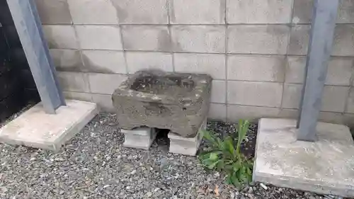 上白石神社の手水舎