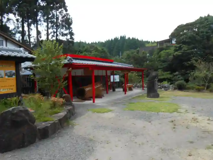 陰陽石神社(宮崎県)